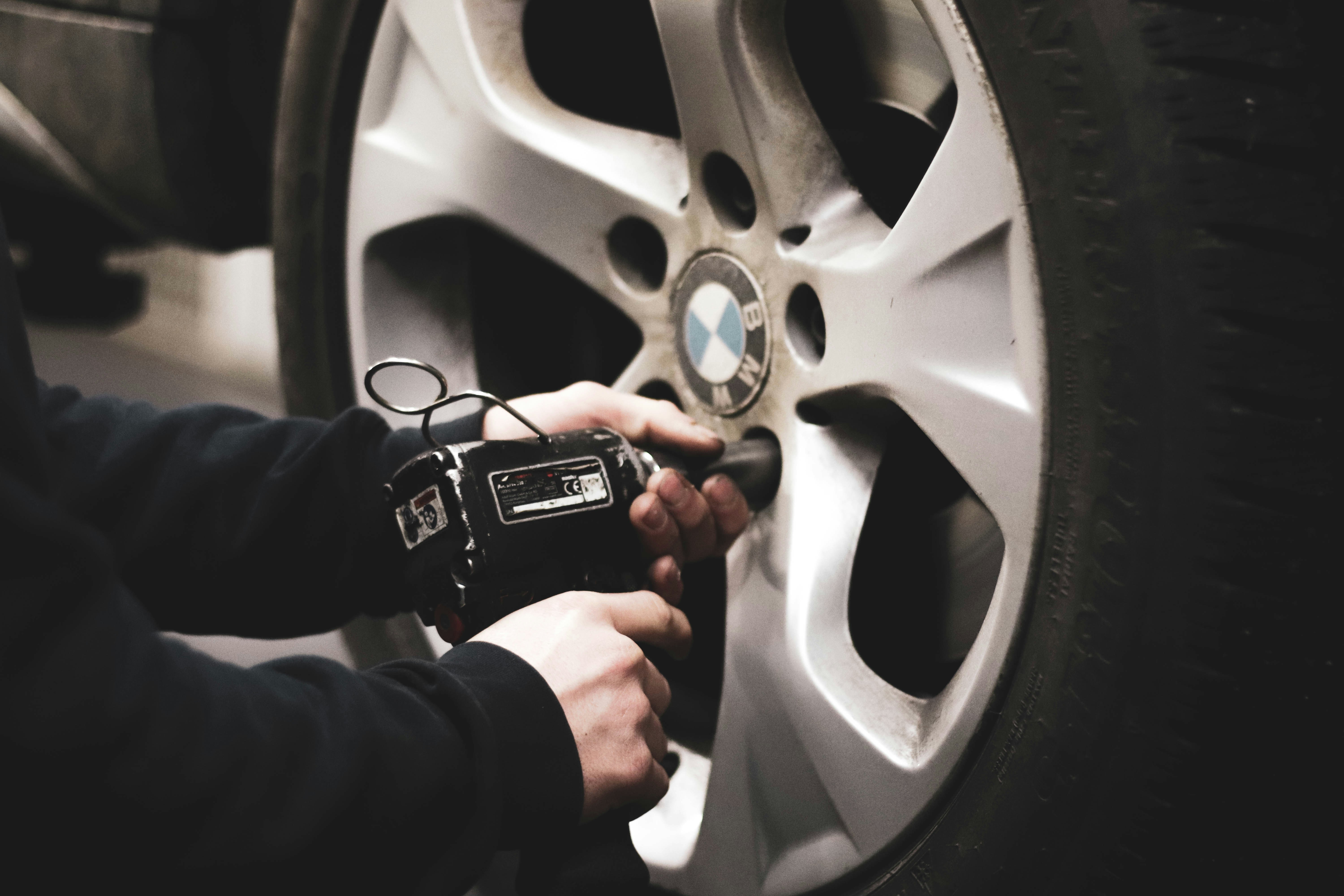 Mobile tyre replacement and fitting Dublin